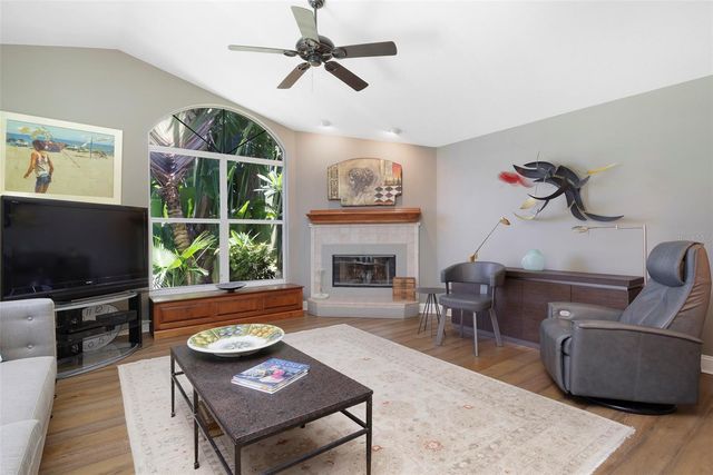 4834 WINDMILL PALM TERRACE NE, St Petersburg, FL 33703
