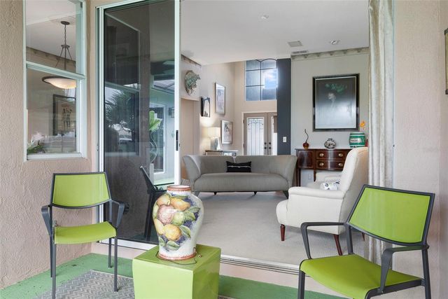 4834 WINDMILL PALM TERRACE NE, St Petersburg, FL 33703