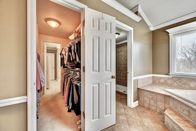 808 Brittany Trail, Florence, KY 41042