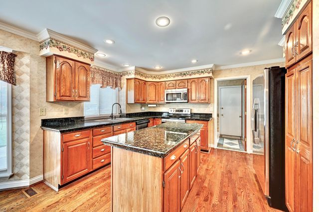 808 Brittany Trail, Florence, KY 41042