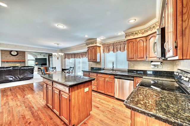 808 Brittany Trail, Florence, KY 41042