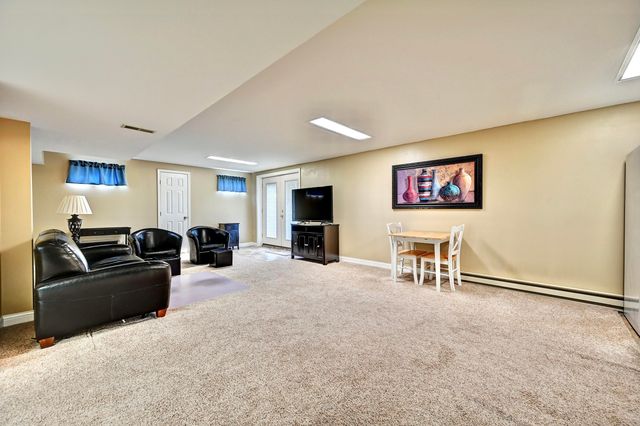 808 Brittany Trail, Florence, KY 41042