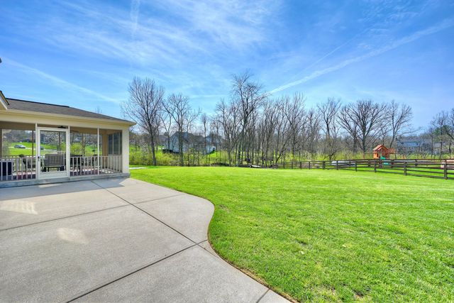 808 Brittany Trail, Florence, KY 41042