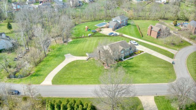 808 Brittany Trail, Florence, KY 41042