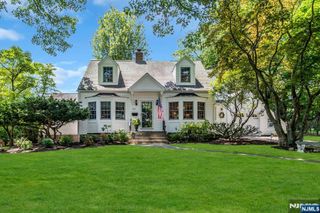 261 N Franklin Turnpike, Ho-ho-kus, NJ 07423
