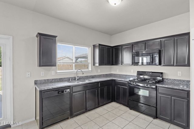 2240 DECAMP POINT Place, El Paso, TX 79938