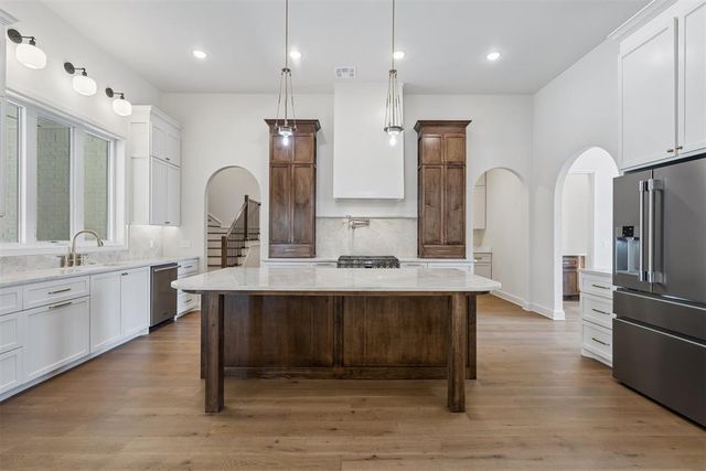 2297 Summit Circle, Blanchard, OK 73010