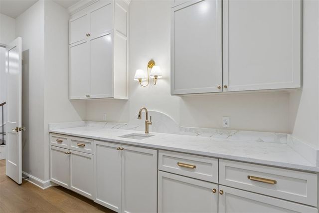 2297 Summit Circle, Blanchard, OK 73010