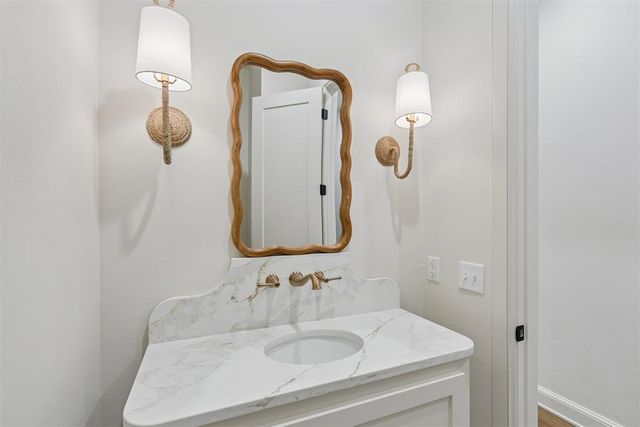 2297 Summit Circle, Blanchard, OK 73010