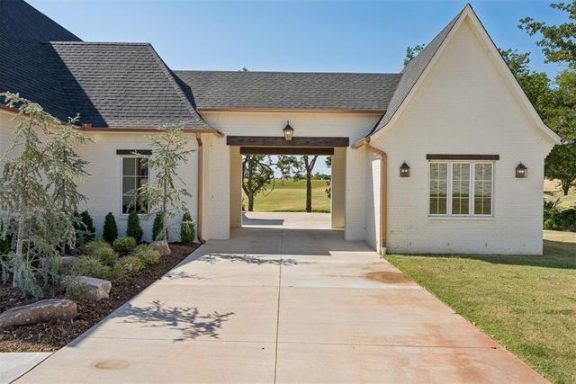 2297 Summit Circle, Blanchard, OK 73010