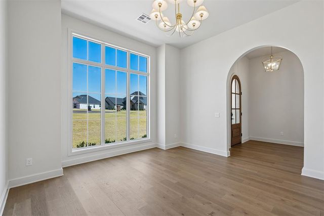 2297 Summit Circle, Blanchard, OK 73010