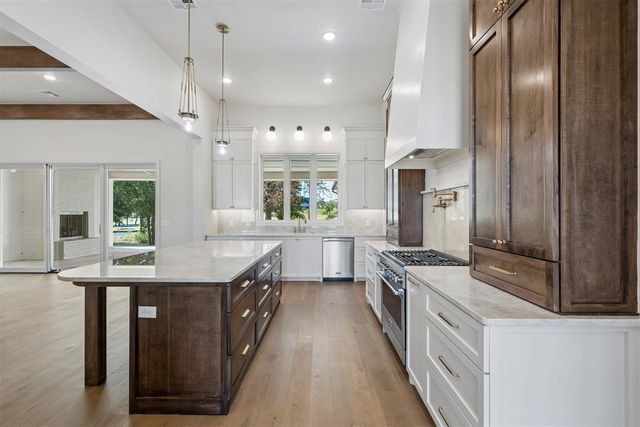 2297 Summit Circle, Blanchard, OK 73010