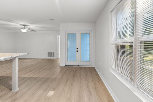 1002 Hondo Avenue, Fort Walton Beach, FL 32547