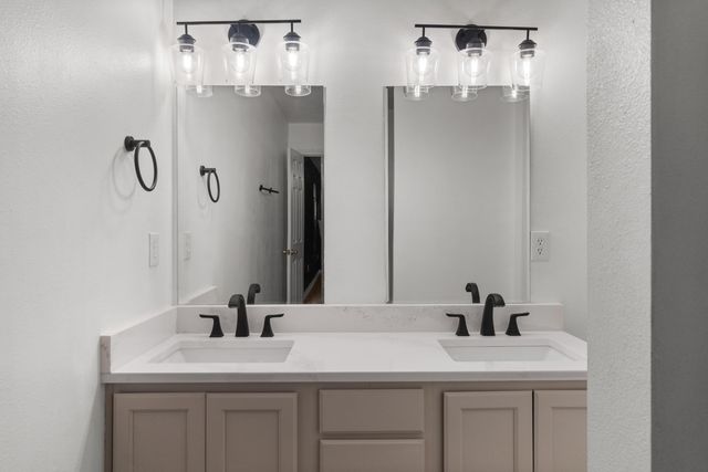 1002 Hondo Avenue, Fort Walton Beach, FL 32547