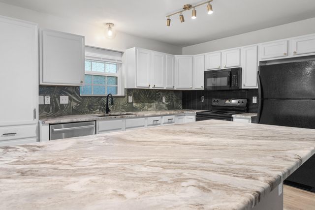 1002 Hondo Avenue, Fort Walton Beach, FL 32547