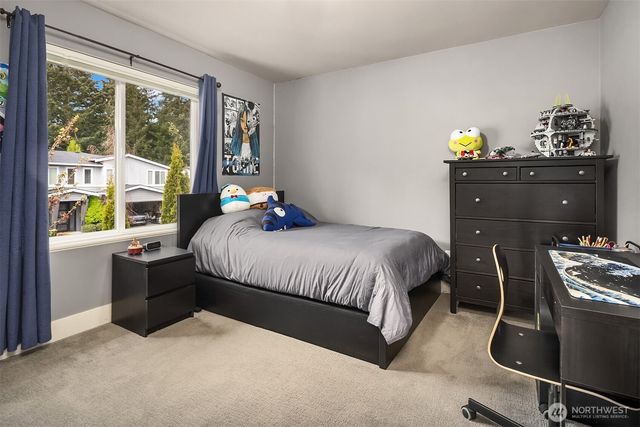 23704 105th Place W, Edmonds, WA 98020