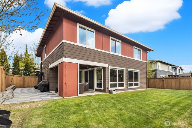 23704 105th Place W, Edmonds, WA 98020