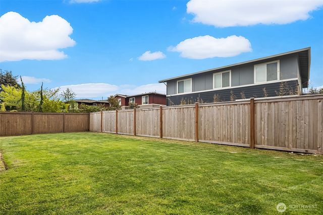 23704 105th Place W, Edmonds, WA 98020