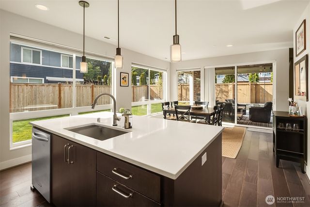 23704 105th Place W, Edmonds, WA 98020