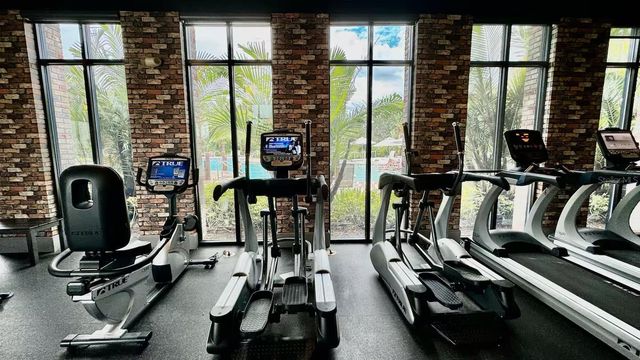 835 LONGBOAT DRIVE, Davenport, FL 33896
