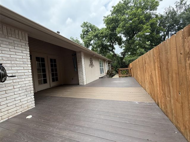 356 Mahan ST, Meadowlakes, TX 78654