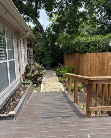 356 Mahan ST, Meadowlakes, TX 78654