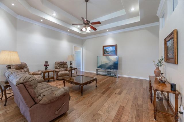 356 Mahan ST, Meadowlakes, TX 78654