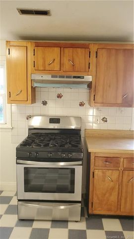 38 Landin Street 2, Woodbridge, CT 06525