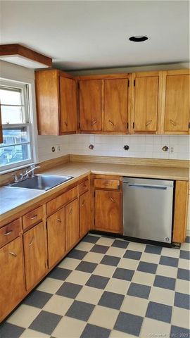 38 Landin Street 2, Woodbridge, CT 06525