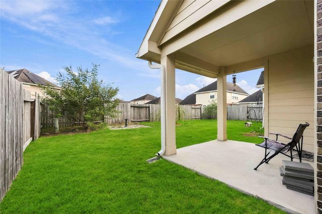 366 Lake Line Drive, Alvin, TX 77511