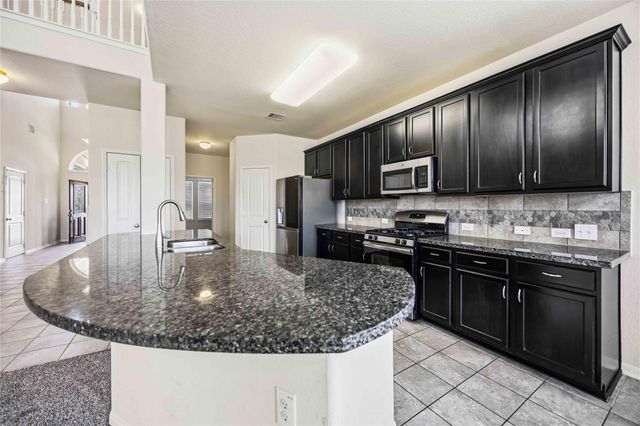 366 Lake Line Drive, Alvin, TX 77511