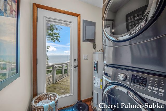 8409 Chuckanut Drive, Montague, MI 49437