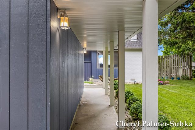 8409 Chuckanut Drive, Montague, MI 49437