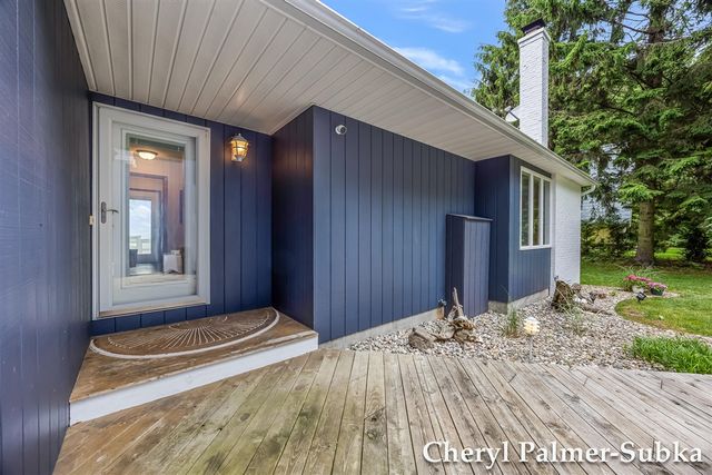 8409 Chuckanut Drive, Montague, MI 49437