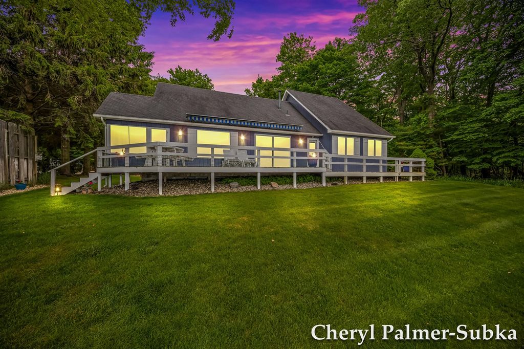8409 Chuckanut Drive, Montague, MI 49437