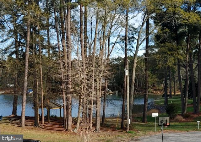 125 KINGS ORCHARD LN, Montross, VA 22520