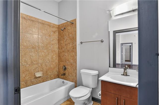 898 Oak SW Street 1101, Atlanta, GA 30310