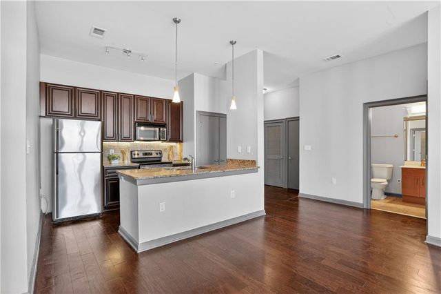 898 Oak SW Street 1101, Atlanta, GA 30310