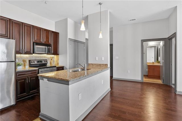 898 Oak SW Street 1101, Atlanta, GA 30310