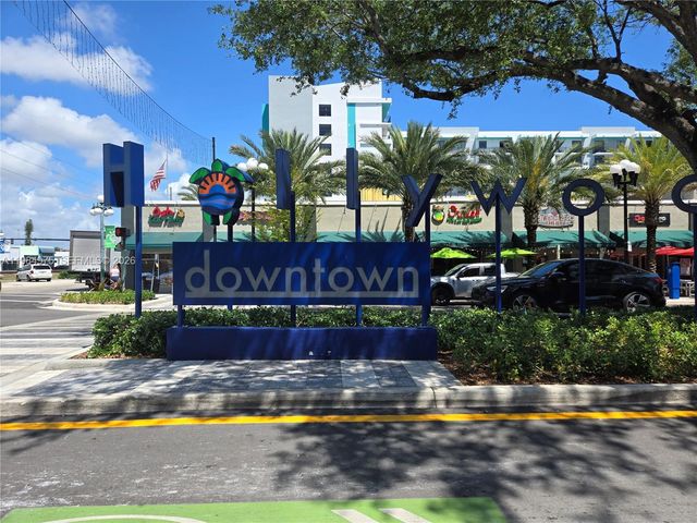 2247 Jackson St, Hollywood, FL 33020