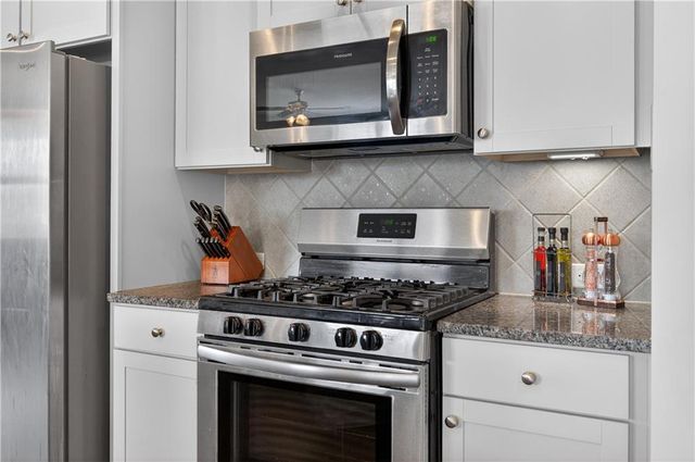 6497 Crosscreek Lane, Flowery Branch, GA 30542