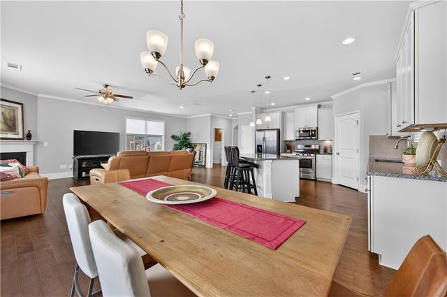 6497 Crosscreek Lane, Flowery Branch, GA 30542