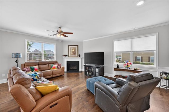 6497 Crosscreek Lane, Flowery Branch, GA 30542