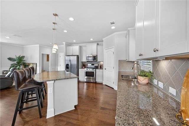 6497 Crosscreek Lane, Flowery Branch, GA 30542