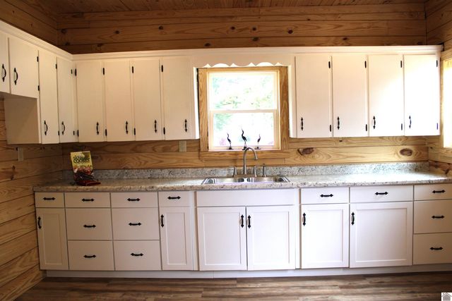 118 College Street, Hardin, KY 42048