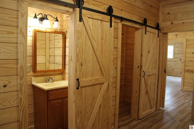 118 College Street, Hardin, KY 42048