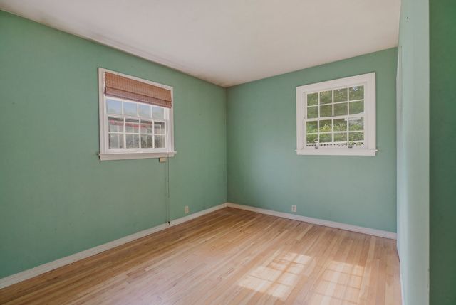 66 Eleanor St, Dartmouth, MA 02747