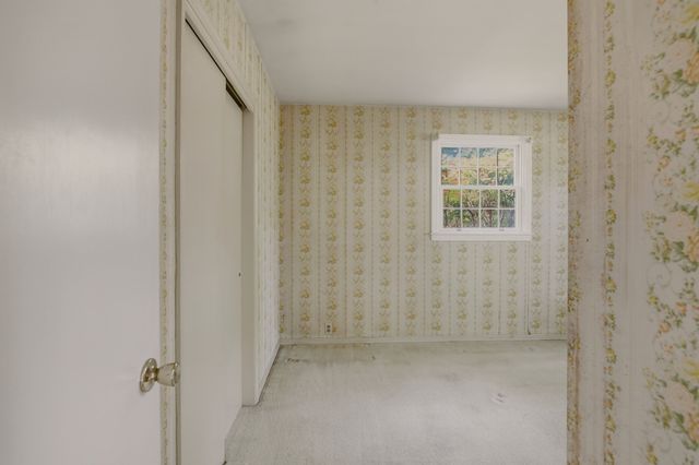 66 Eleanor St, Dartmouth, MA 02747