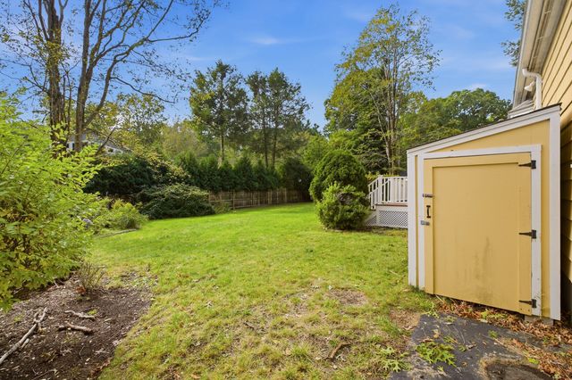 66 Eleanor St, Dartmouth, MA 02747