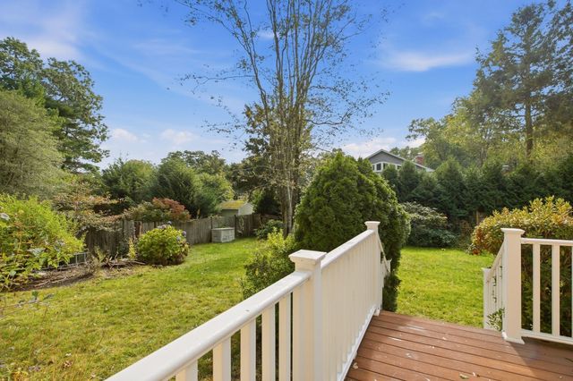 66 Eleanor St, Dartmouth, MA 02747